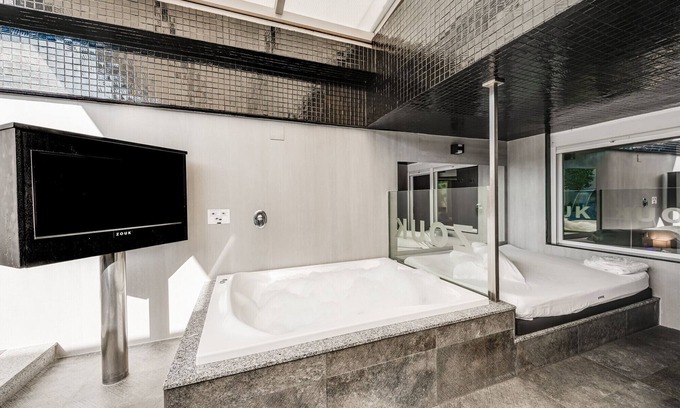 Alcala de Henares Hotel | Zouk Hotel - Adults Only
