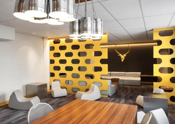 Cote-Des-Neiges—Notre-Dame-De-Grace Hotel | ZUM MTL Auberge d'été - Université de Montréal