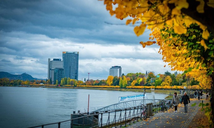 Pennenfeld Apartment | Zur Erholung Kannst du in 5 Minuten Entfernung den Rhein Genießen