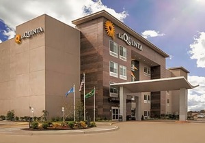 La Quinta Inn & Suites by Wyndham Lewisville