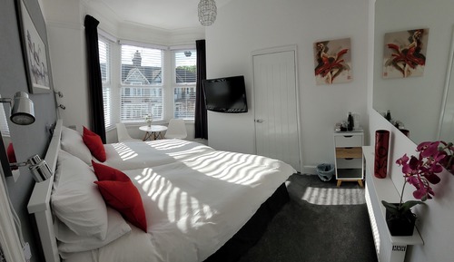 Deluxe Twin Room, Ensuite, Partial Sea View
