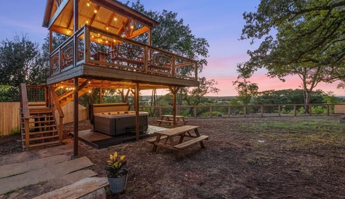 House, Multiple Bedrooms