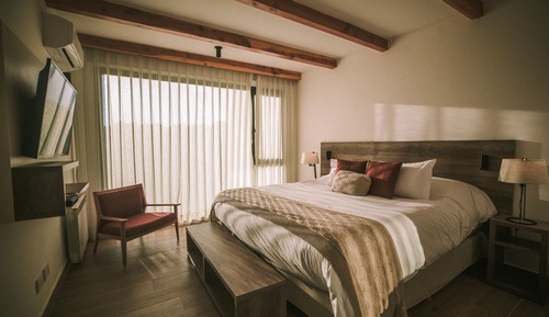 Apartment (Access to the Garden)