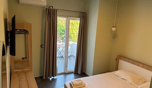 Double Room, Balcony