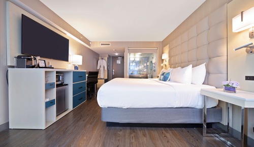 Deluxe Room, 1 King Bed