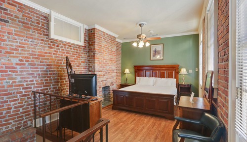 Deluxe Loft, 1 King Bed, Non Smoking, Kitchen