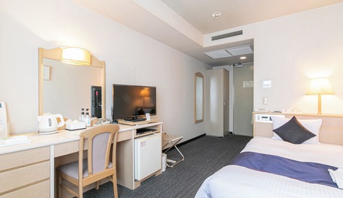 Single Room, Smoking