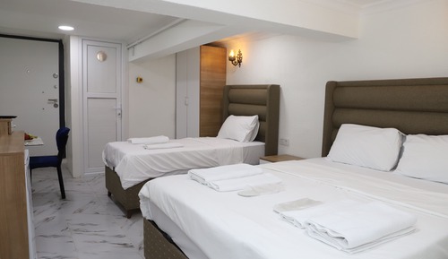 Economy Room