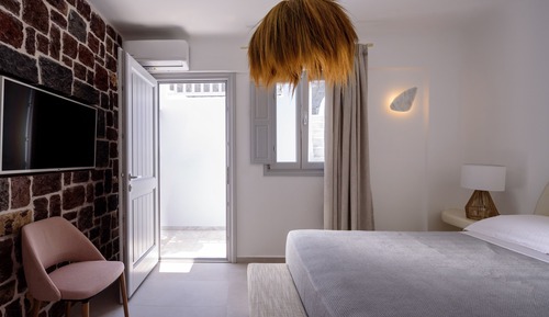 Acro Villa