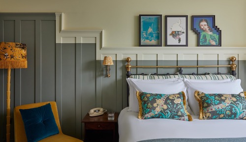 Standard Room, 1 King Bed