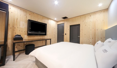 Economy Double Room