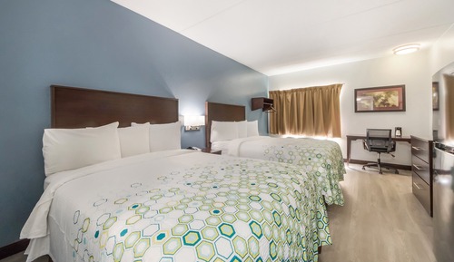 Studio, 2 Queen Beds, Non Smoking, Kitchenette