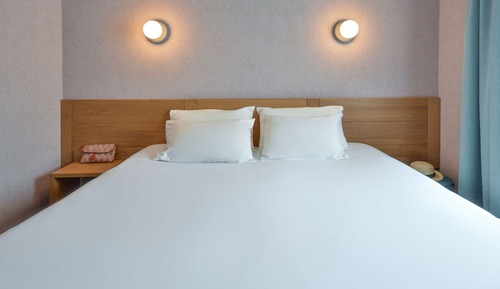 Standard Room, 1 King Bed, Non Smoking