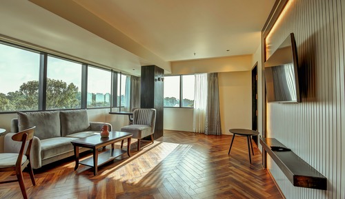 Premium Suite