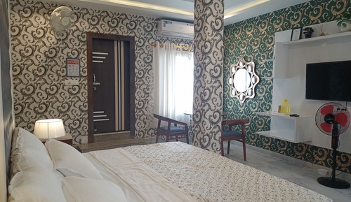 Executive Room