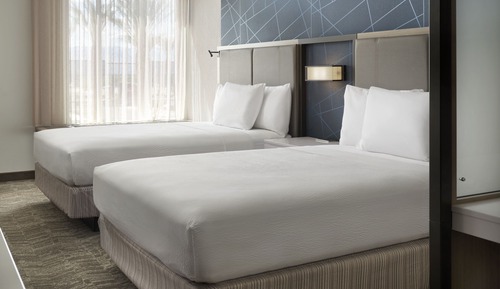 Suite, 2 Queen Beds, Non Smoking (Mobility Accessible, Tub)