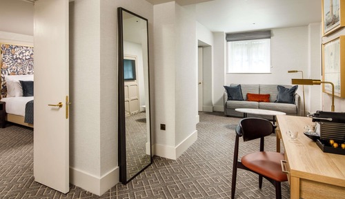 Junior Suite, 1 Double Bed with Sofa bed