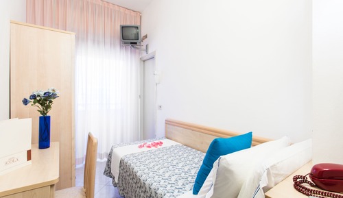 Basic Single Room