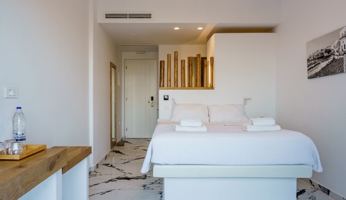 Honeymoon Room