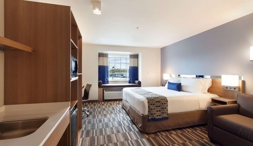 Studio Suite, 1 King Bed, Accessible, Non Smoking