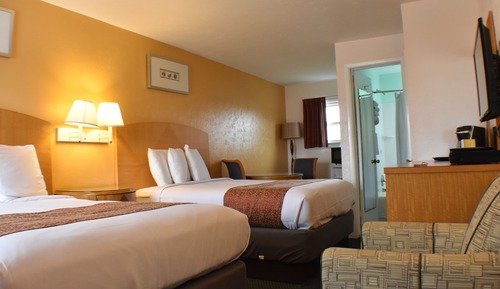 Deluxe Room with Two Full beds