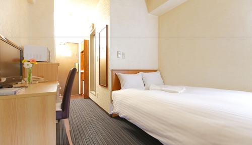 Corner Semi-Double Room, Smoking (Cleaning is Optional with Additional Cost)