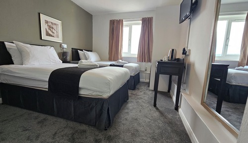 Standard Twin Room