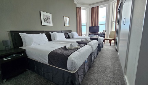 Standard Triple Room, Sea View