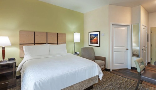 Studio Suite, 1 Queen Bed