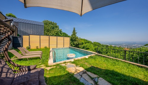 Deluxe Suite, 2 Bedrooms, Garden View