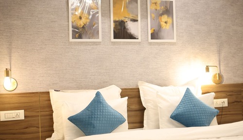 Luxury Studio Suite, 1 King Bed, City View