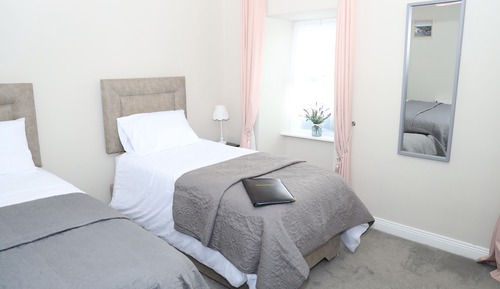 Classic Twin Room, Multiple Beds