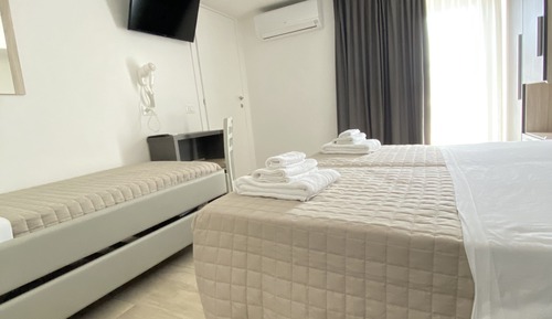 Classic Triple Room