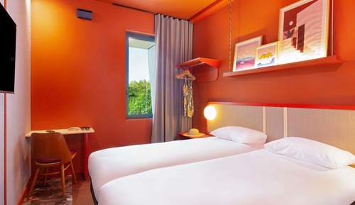 Twin Room, 2 Twin Beds (POP Room)
