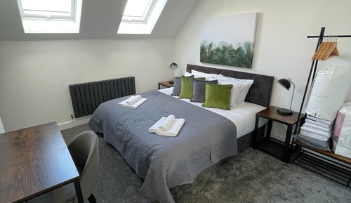 House, 4 Bedrooms