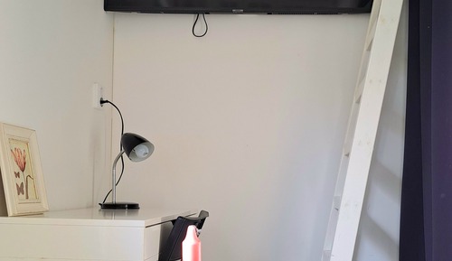 Comfort Cabin (Private Bathroom)