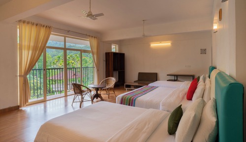 Family 4-sharing - Non Air-conditioning (Detached Bath)