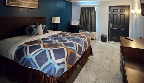 Room, 1 King Bed, Accessible, Non Smoking