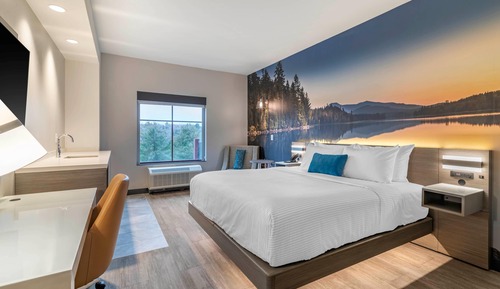Suite, 1 King Bed, Non Smoking