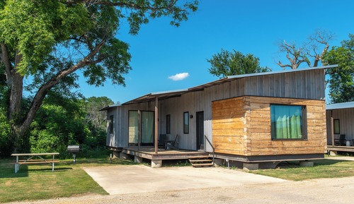 Riverside Mammoth Cabin