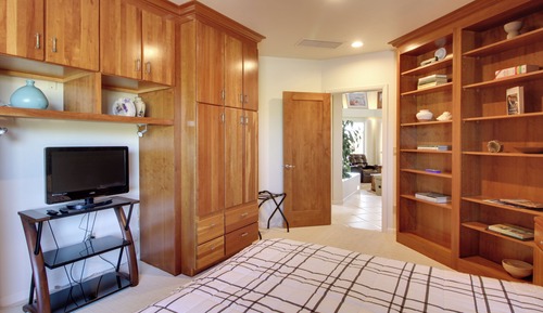 House (5 Bedrooms)