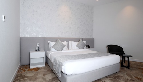 Premium Room, 1 King Bed