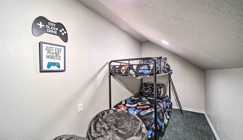 House (4 Bedrooms)