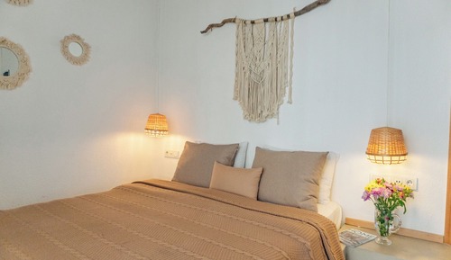Deluxe Room with Garden and Fireplace