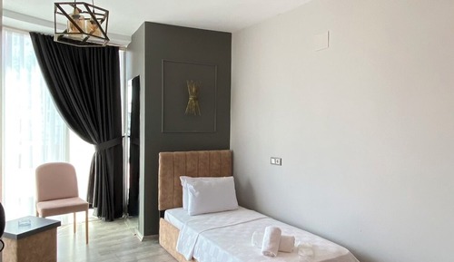 Deluxe Room, City View