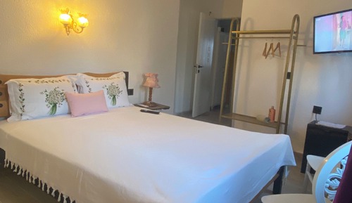Standard Room, 1 Queen Bed, Non Smoking