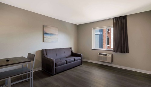 Suite, 1 King Bed with Sofa bed, Non Smoking