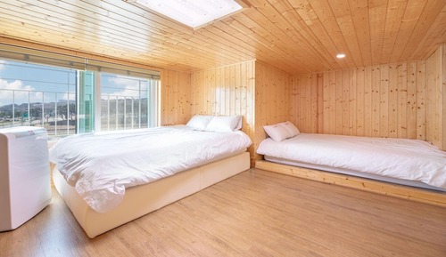 Basic Room, 1 Bedroom (Sole 301(BBQ))