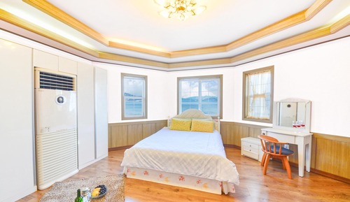 Basic Room, 1 Bedroom (Jeoyeoknoel)