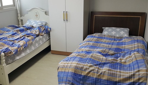 Room (Twin Room)